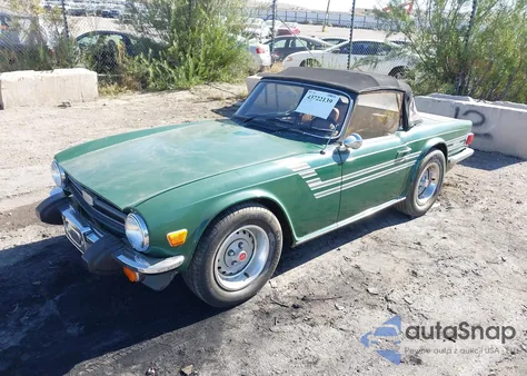 1976 Triumph Tr6 из США, поврежденный, VIN CF544584U